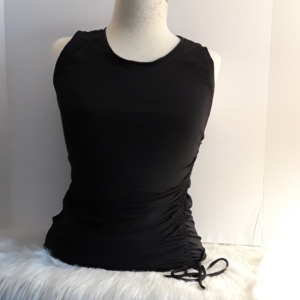 Athleta Scrunch Rashguard tank top
